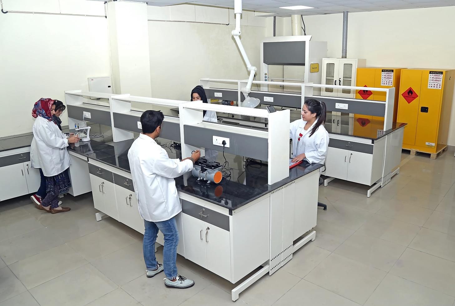 LPU Sample Preparation Lab photo 2