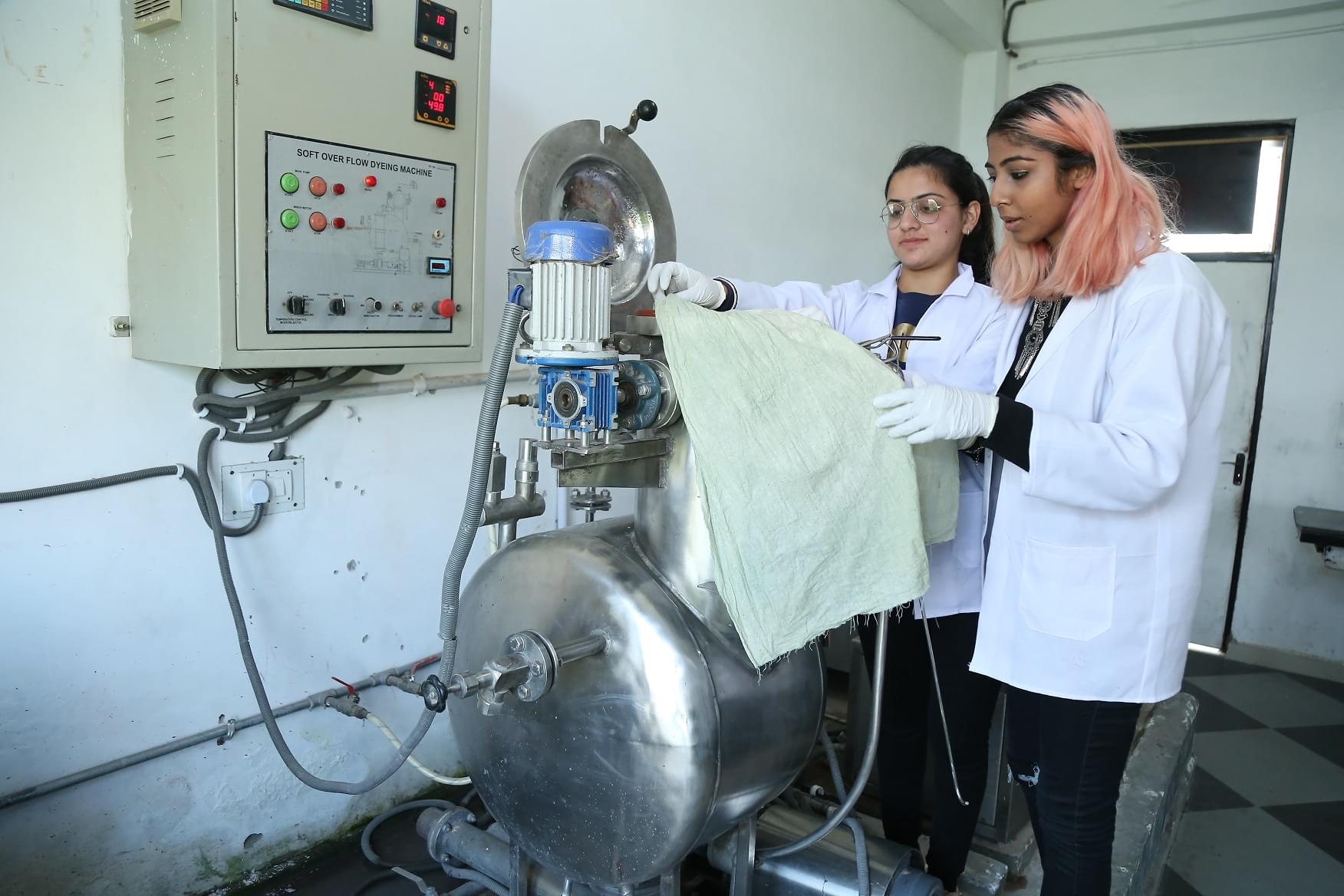 LPU LPU Fashion Lab photo 17