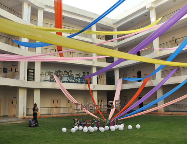 IFHE, Faculty of Science & Technology Hyderabad Academic Building photo 7