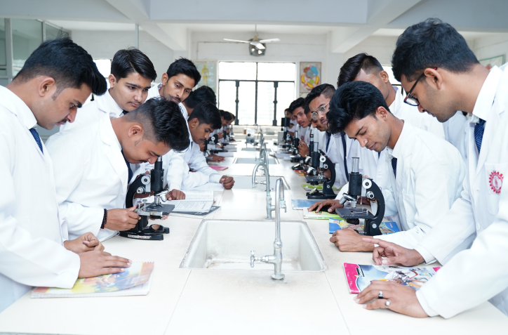 I.P.S.R. Group of Institutions Lucknow Laboratory photo 1