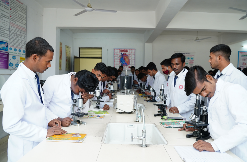 I.P.S.R. Group of Institutions Lucknow Laboratory photo 2