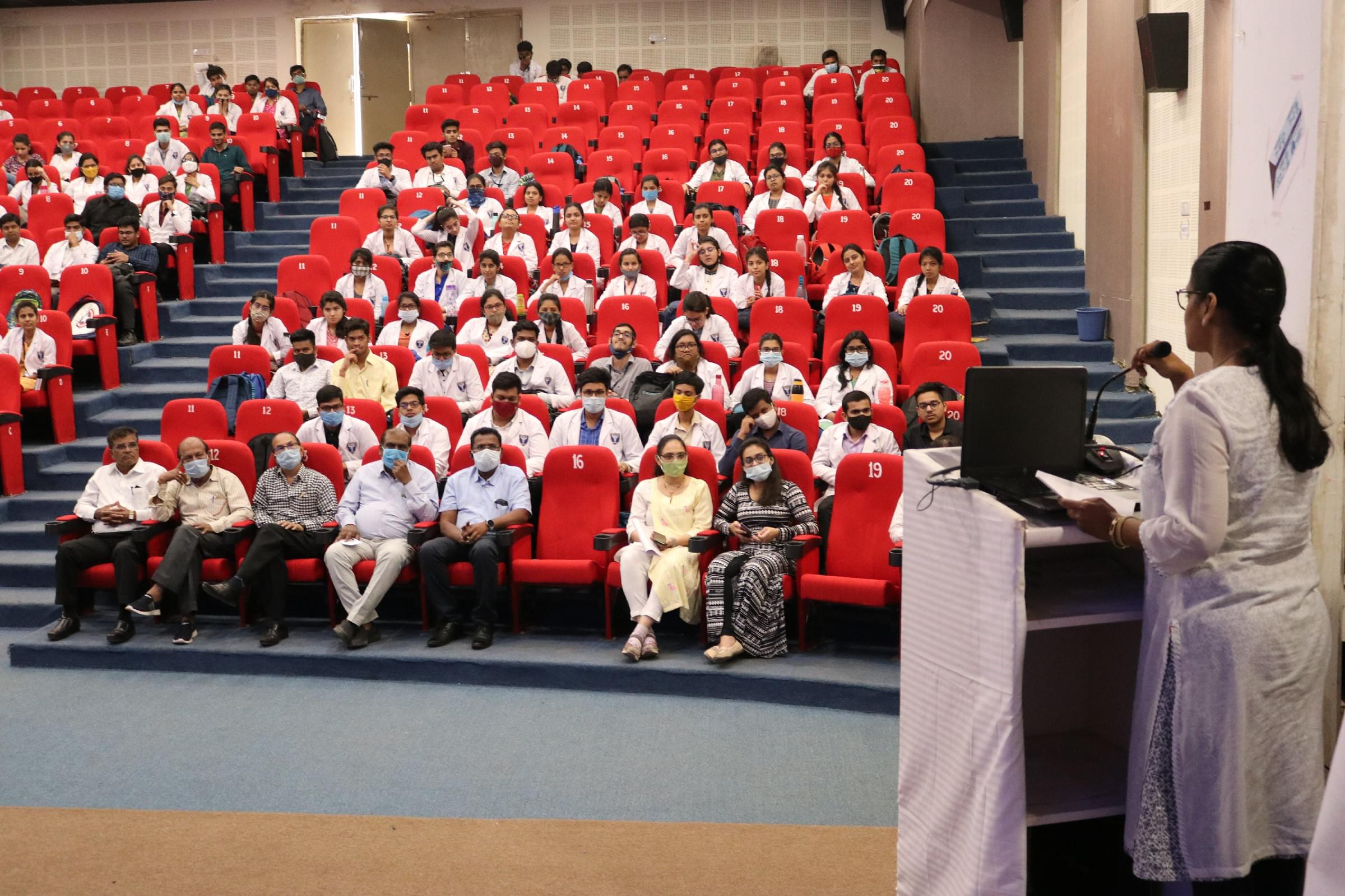 RIMS Raipur Seminar Presentation by Interns on Road Traffic Accident and Safety photo 1