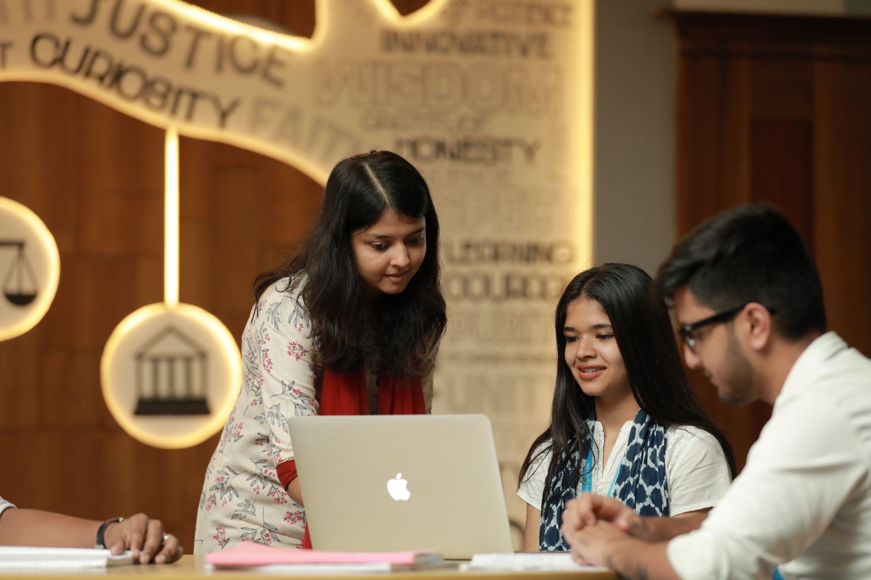 CAIAS Campus Life photo 6