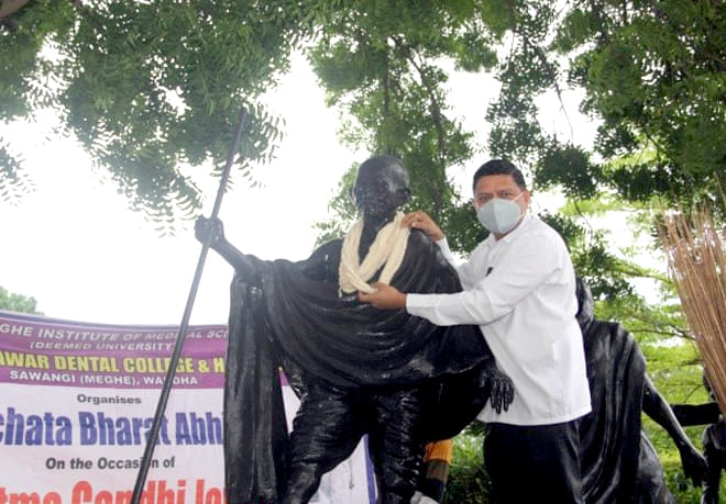 Faculty of Engineering and Technology, DMIHER Wardha Swachhata Abhiyan On Gandhi Jayanti photo 4