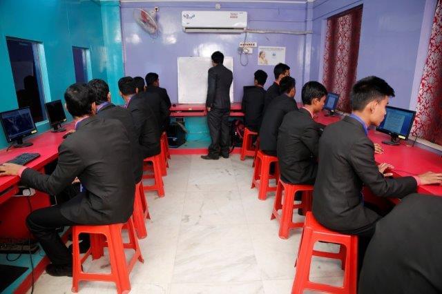 The Institute of Education & Management Kolkata Labs photo 3