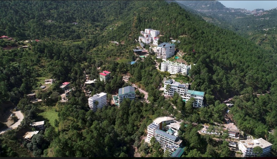 Faculty of Basic Sciences, Shoolini University Solan Campus infrastructure photo 7