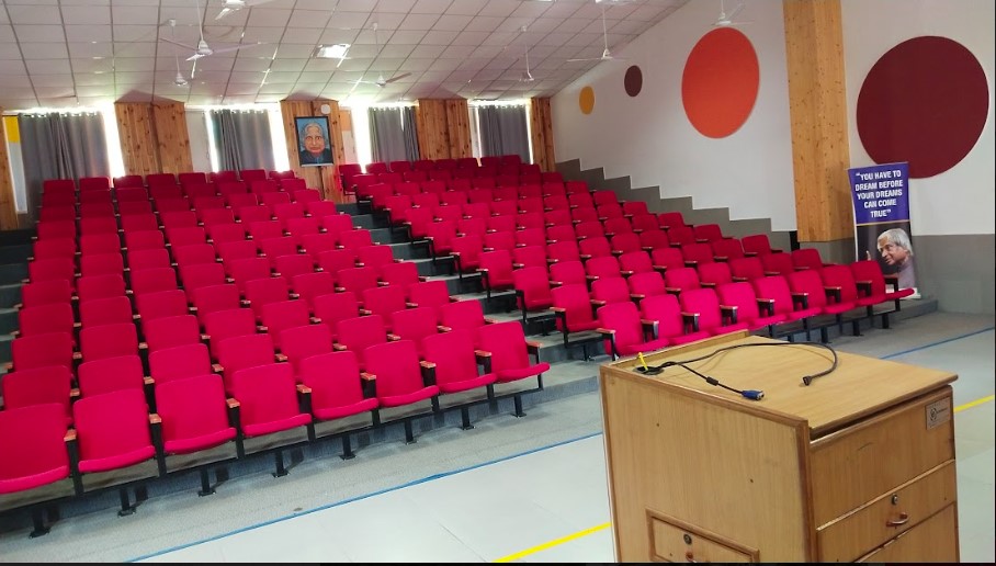 Faculty of Basic Sciences, Shoolini University Solan Campus infrastructure photo 6