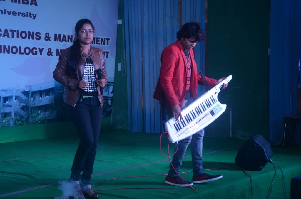 Sri Venkateswara College of Computer Applications and Management Coimbatore MBA/MCA Farewell photo 4