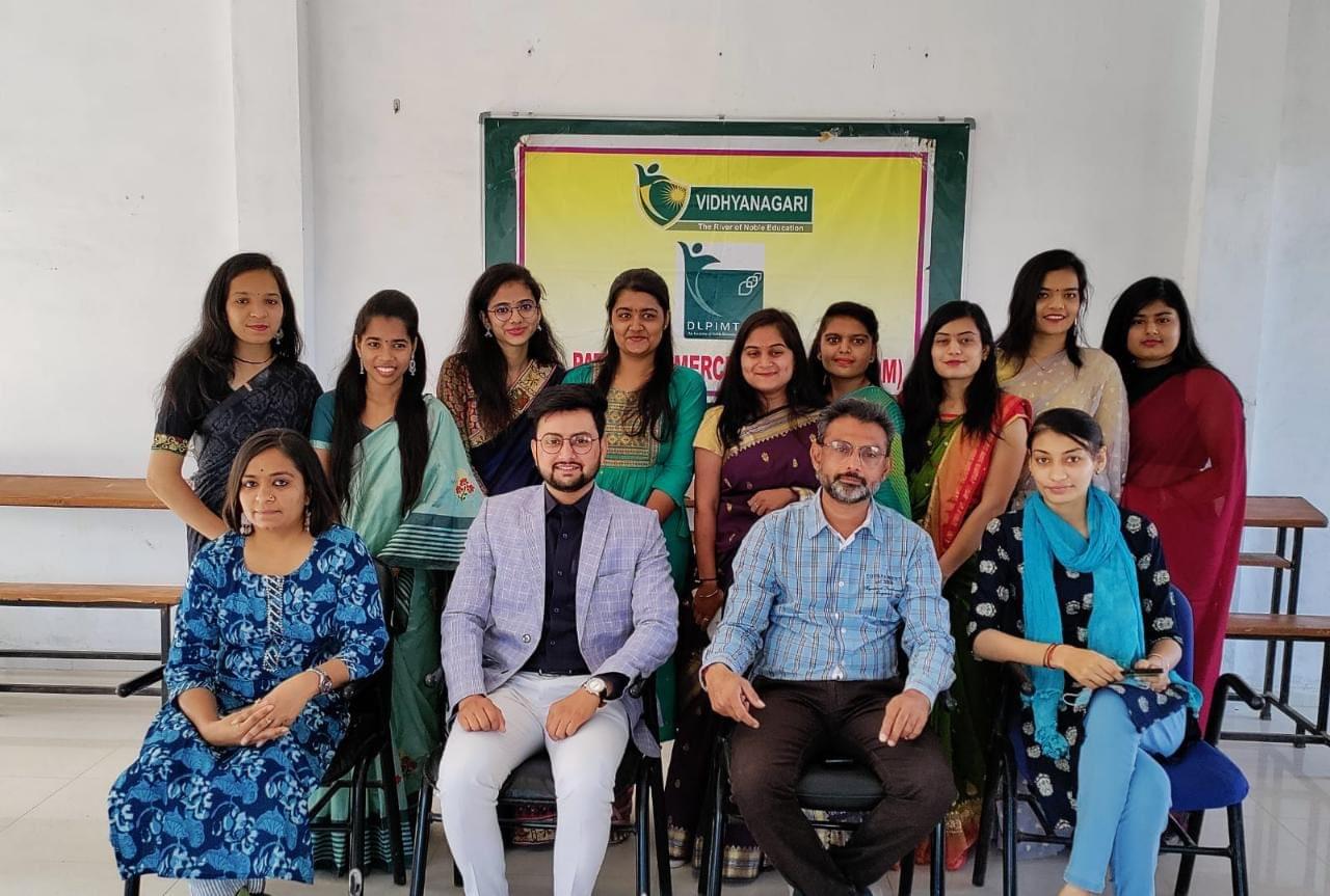 D. L. Patel Commerce College Himmatnagar Events photo 3