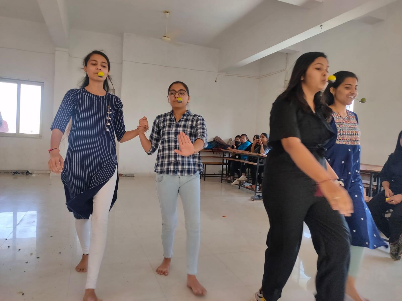 D. L. Patel Commerce College Himmatnagar Events photo 5