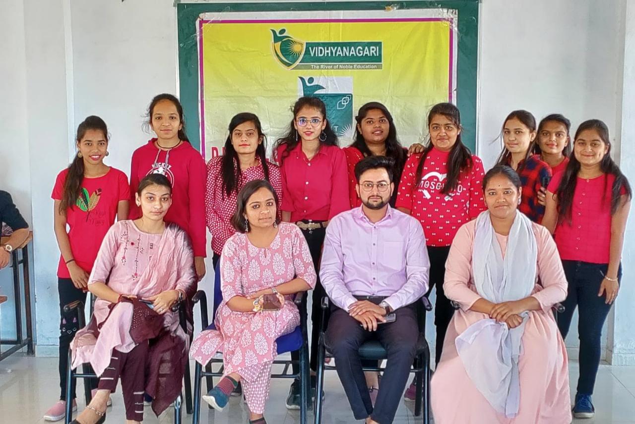 D. L. Patel Commerce College Himmatnagar Events photo 7