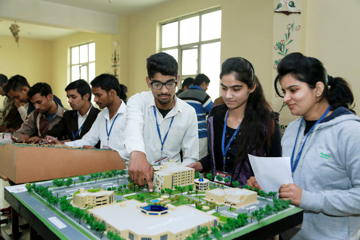 JMS Group of Institutions Hapur College campus photo 4