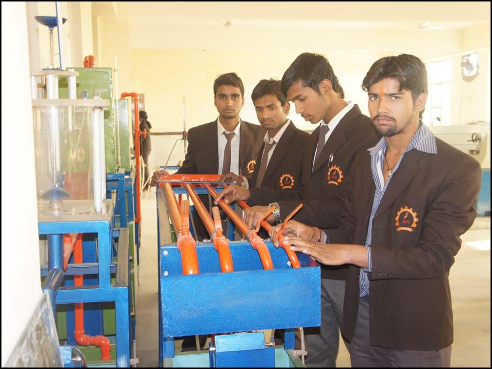 JMS Group of Institutions Hapur College campus photo 1