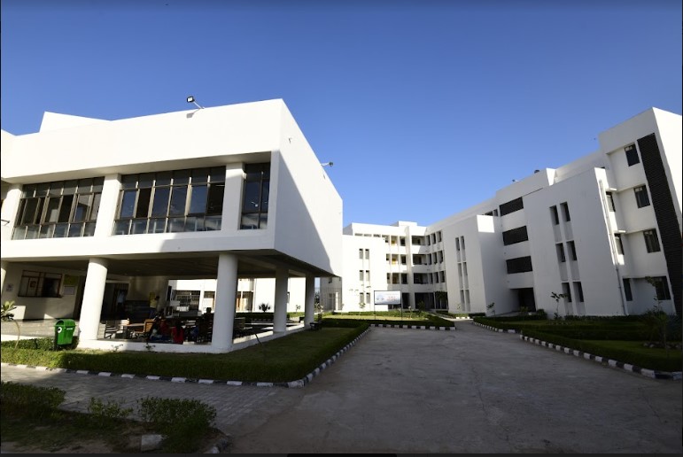 Indrashil University Rajpur Kadi Hostel & Cafeteria photo 7