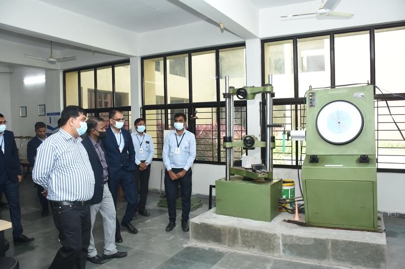 Dr. Subhash University Junagadh Infrastructure photo 14