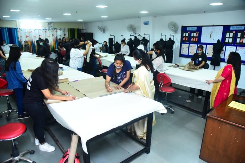 Satyam Fashion Institute Noida Infrastructure photo 11