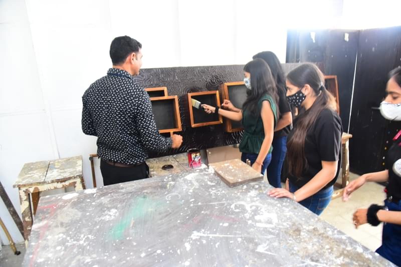 Satyam Fashion Institute Noida Infrastructure photo 15