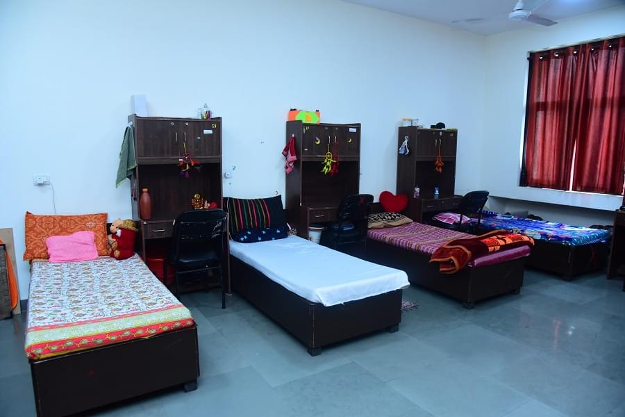 Satyam Fashion Institute Noida Hostel photo 4