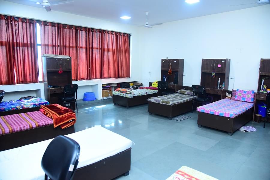 Satyam Fashion Institute Noida Hostel photo 5