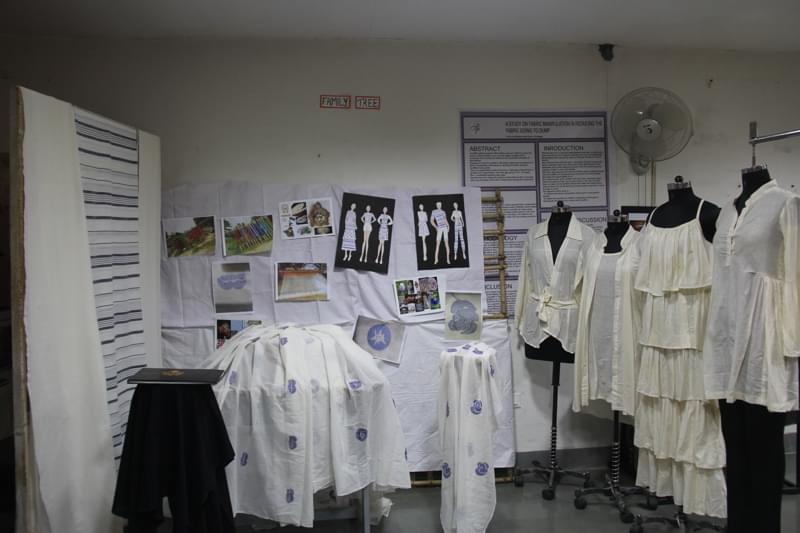 Satyam Fashion Institute Noida Craft Bazaar Exhibition photo 10