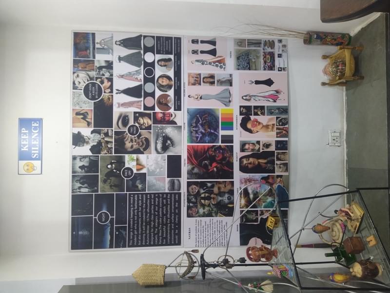 Satyam Fashion Institute Noida Library photo 7