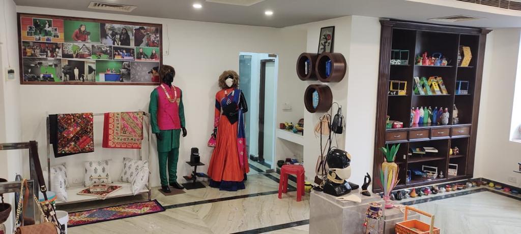 Satyam Fashion Institute Noida Resource Centre photo 14
