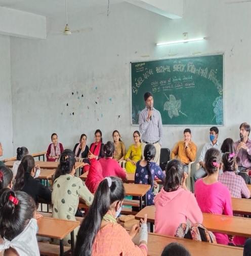 D L Patel Science College Himmatnagar Infrastructure photo 4