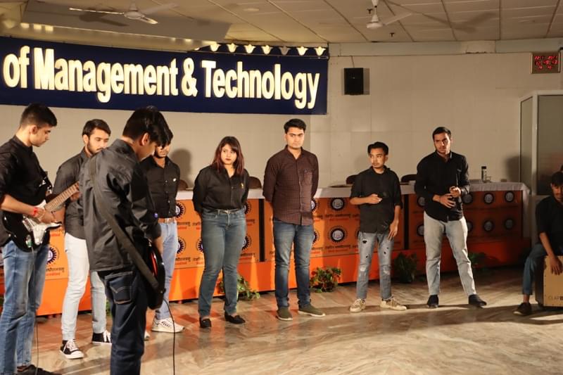 FIMT Student Orientation photo 5