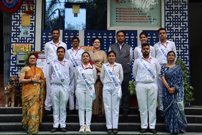 FIMT Student Orientation photo 8