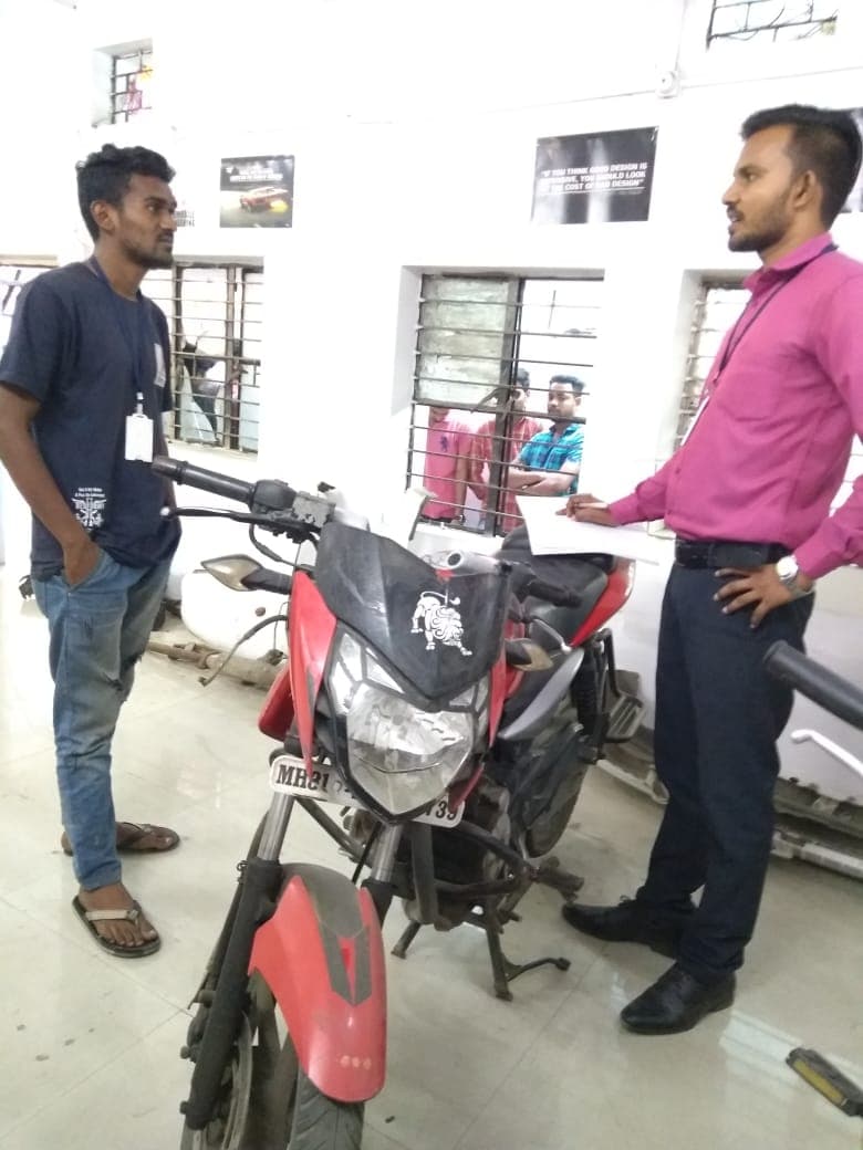 Vision Group of Institutions Nagpur Students Enjoying Hands On Practical photo 8