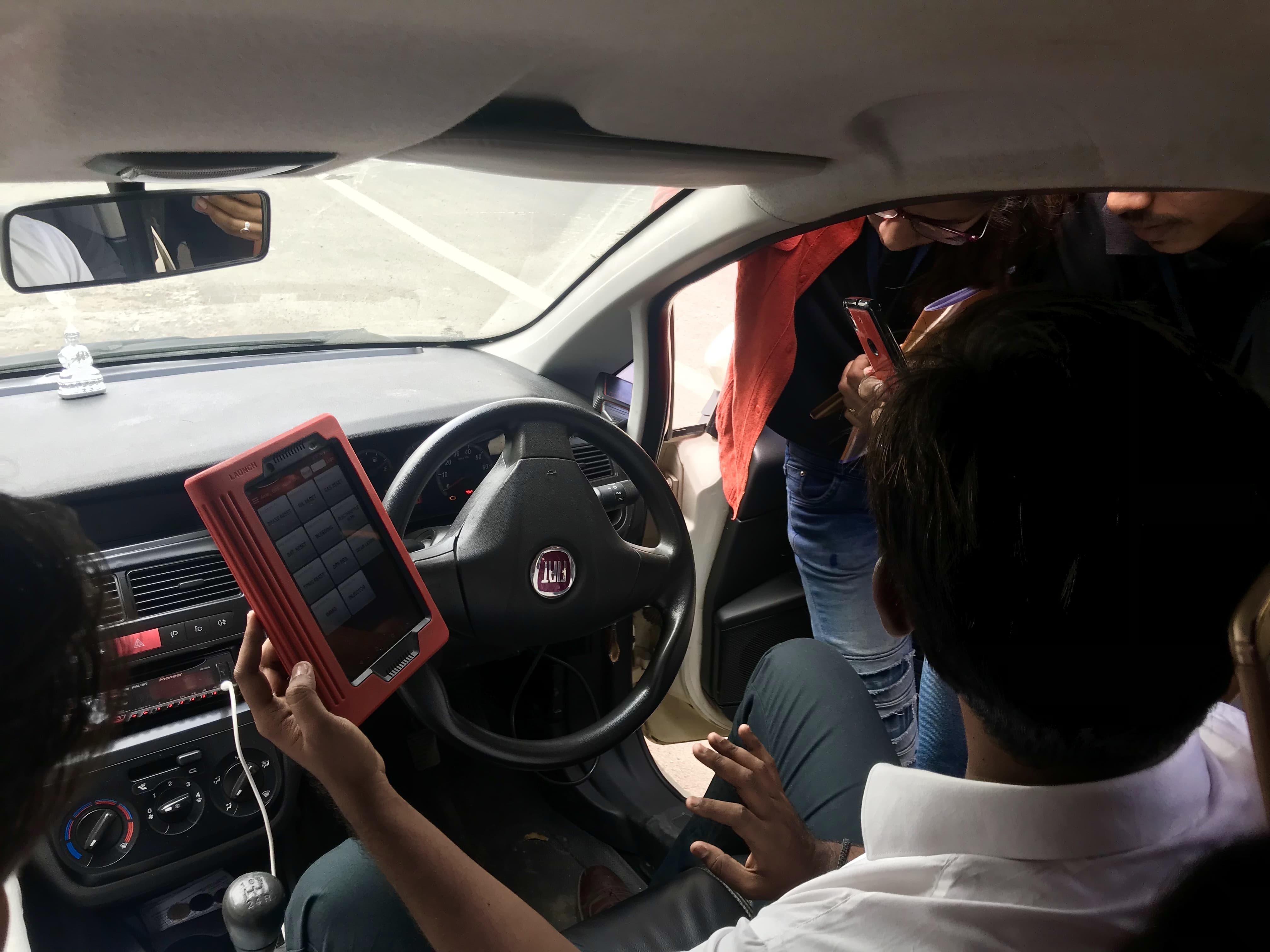 Vision Group of Institutions Nagpur Students Enjoying Hands On Practical photo 3