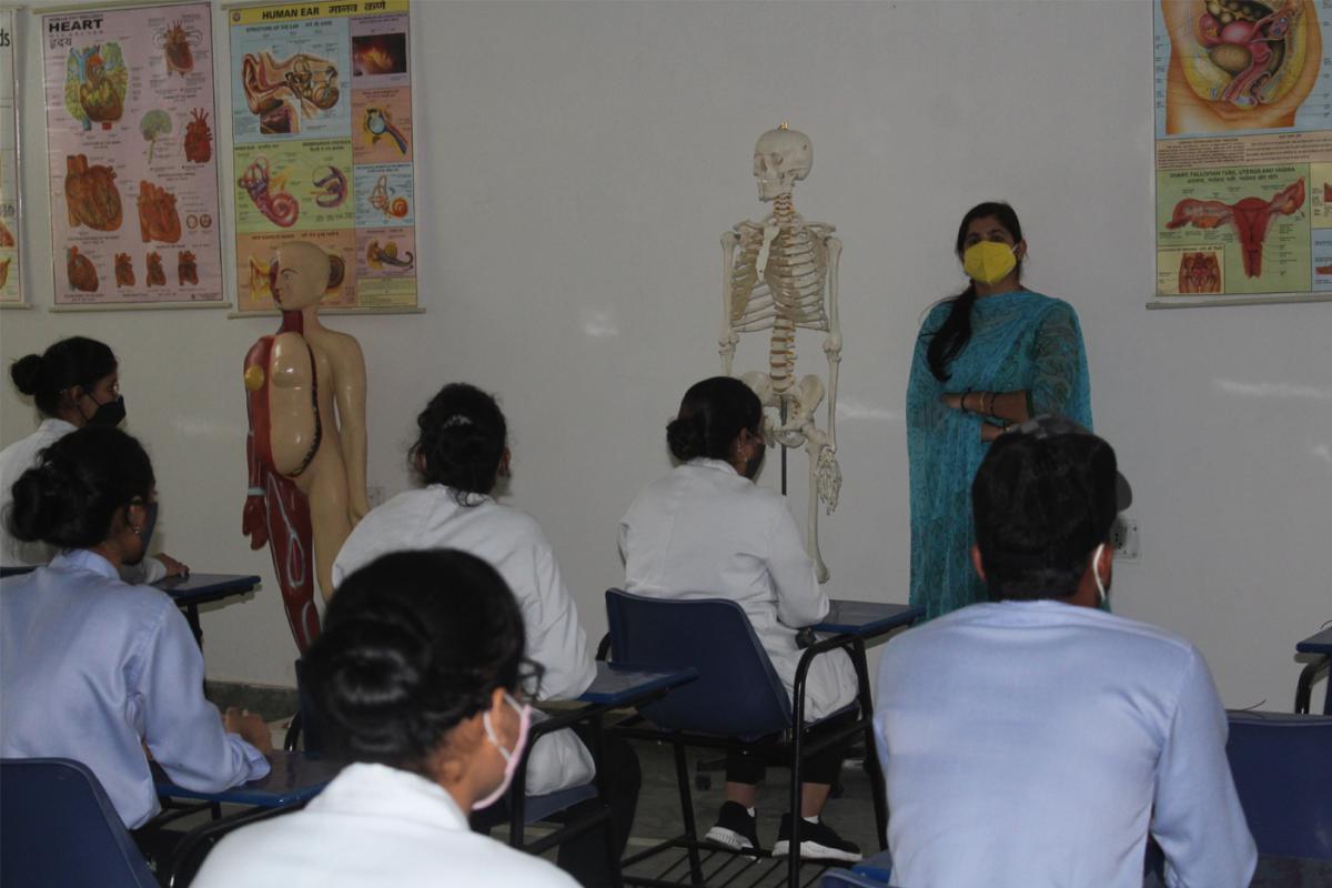 Siddhartha Nursing Education & Research Institute Dehradun Labs photo 3