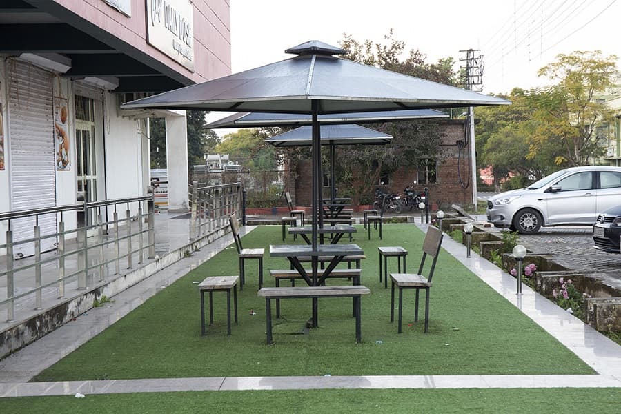 SRHU Cafeteria photo 1