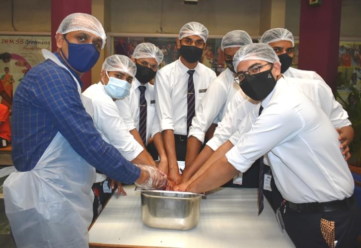 IHM Shri Shakti Grape Crushing photo 13