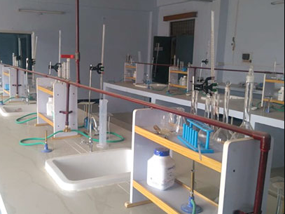IEM College of Pharmacy Barabanki Labs photo 1