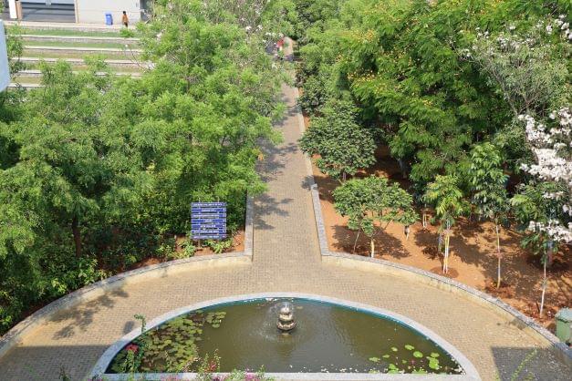 KPRIET Green Candid photo 5