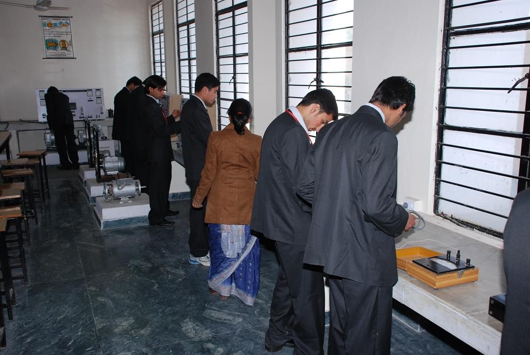 DCE Gurgaon Infrastructure photo 22