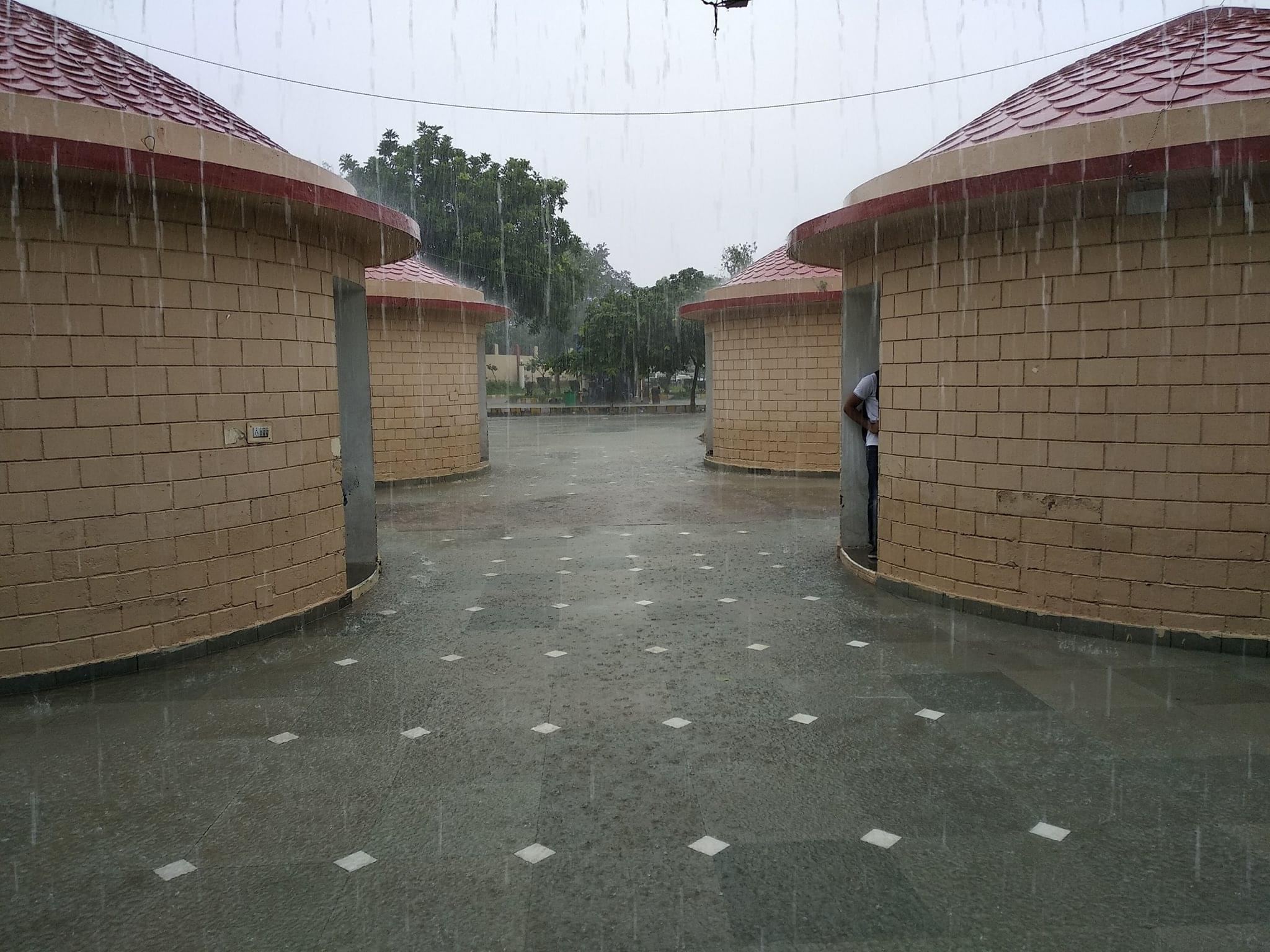 DCE Gurgaon Infrastructure photo 35