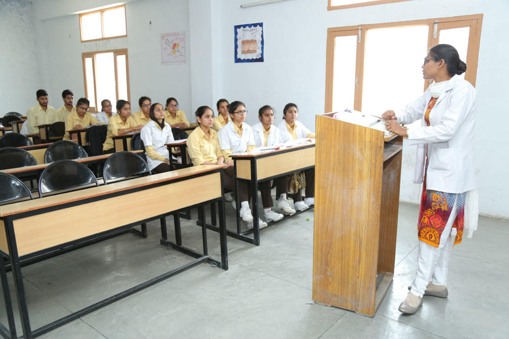 S.V. Memorial College of Nursing Amritsar College Classroom and Lab photo 11