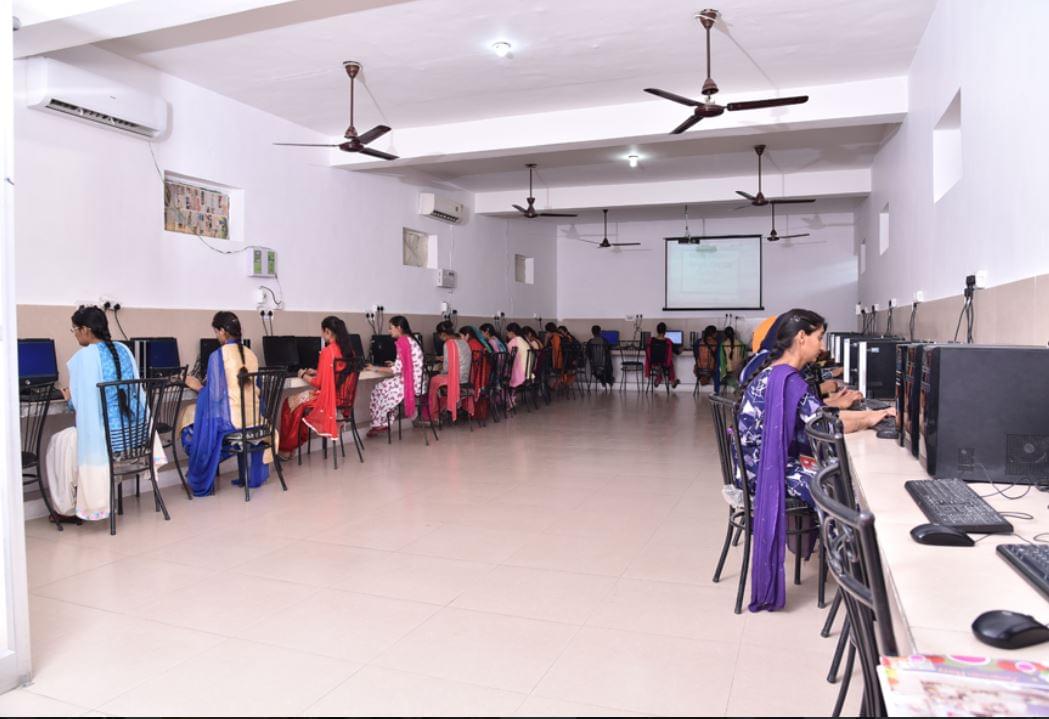 Guru Gobind Singh Khalsa College Tarn Taran Campus photo 1