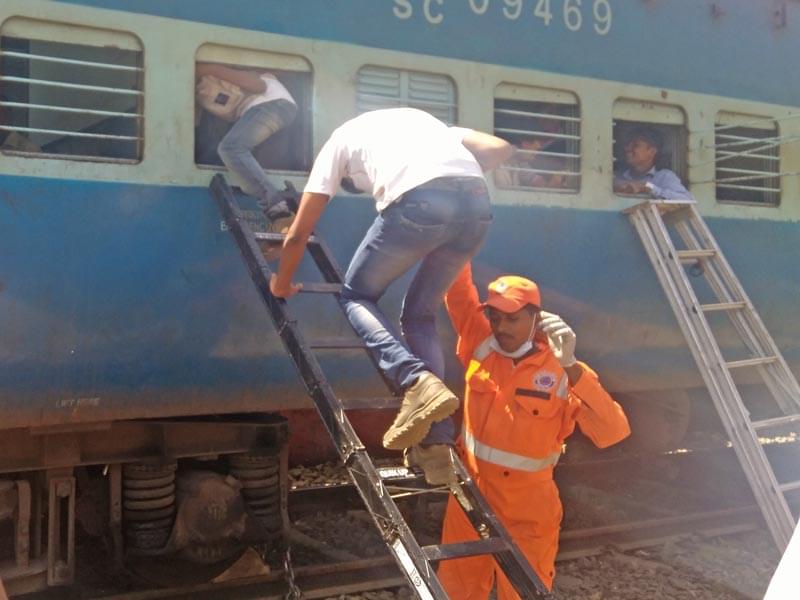 Chandralop College of Fire Engineering and Safety Management Pune NDRF Mock Drill photo 2