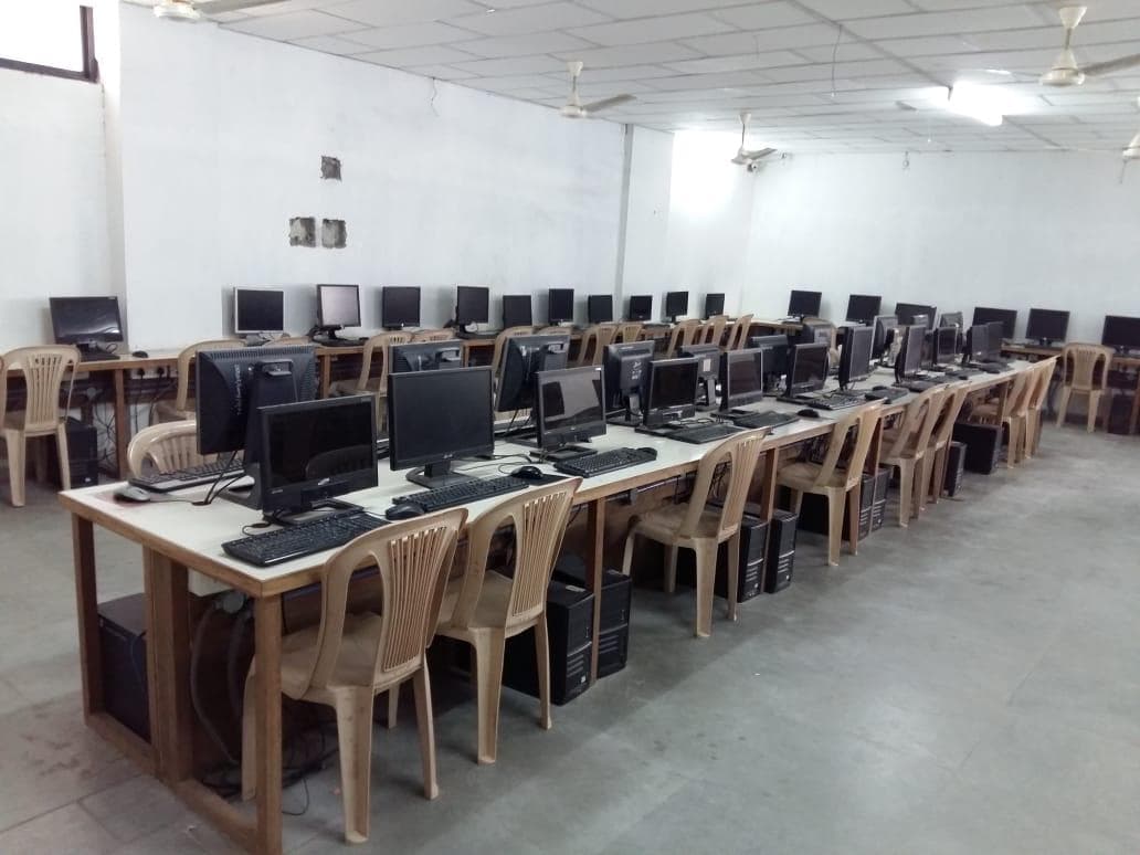 Growmore Group of Institutions Himmatnagar Infrastructure photo 9