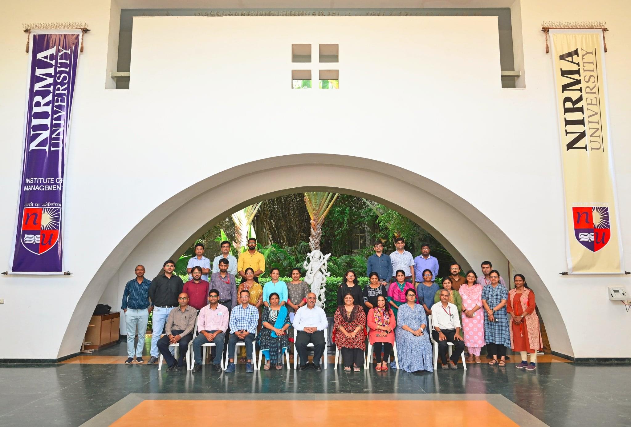 Institute of Science, Nirma University Ahmedabad College Classrooms and Labs photo 4