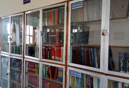 Laureate Institute of Pharmacy Kangra Library photo 1