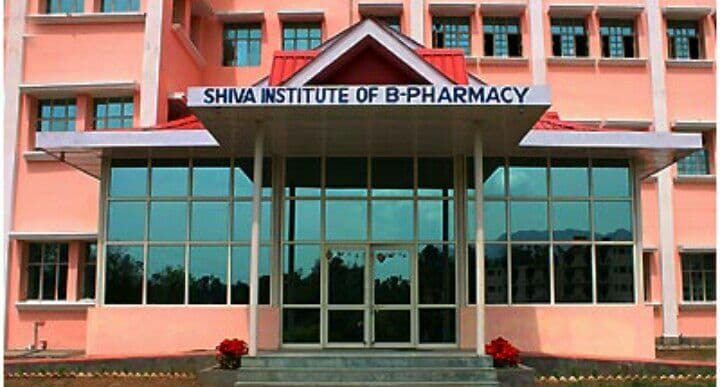 Shiva Institute of Pharmacy Bilaspur Building photo 1