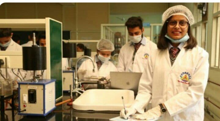 Shiva Institute of Pharmacy Bilaspur Lab photo 2