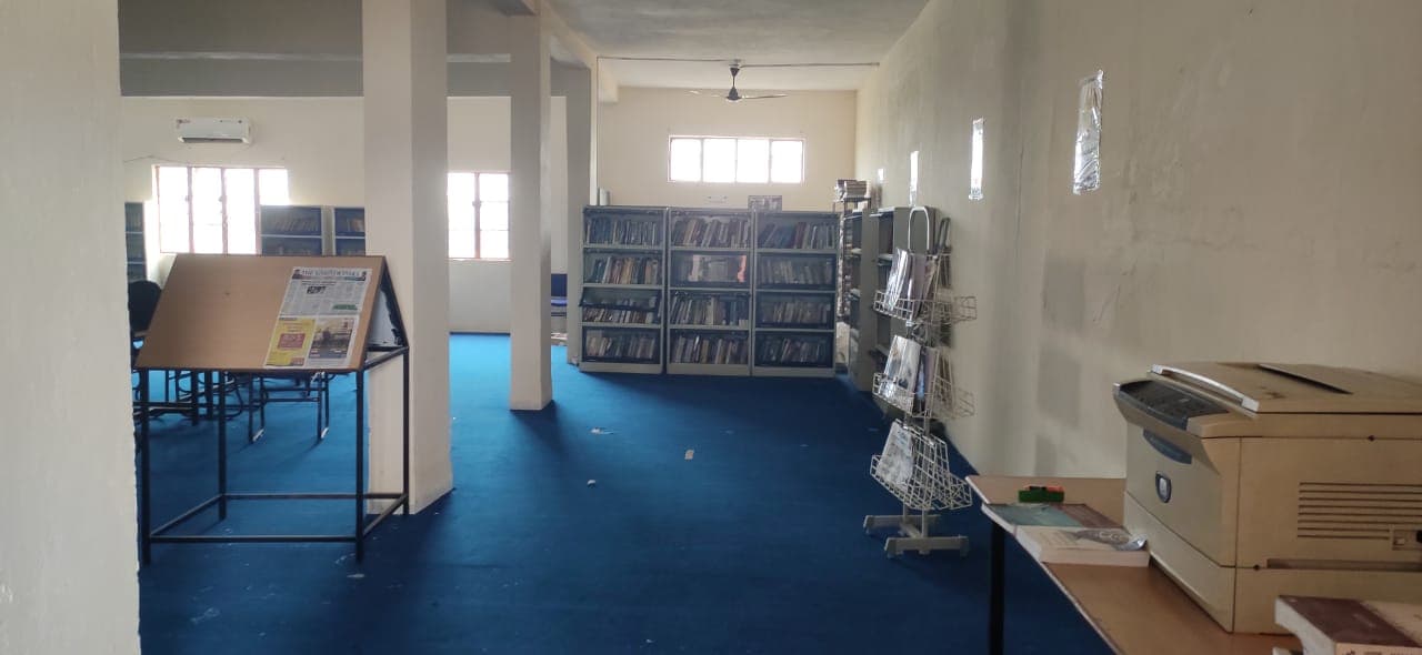 Indore Mahavidyalaya Library photo 4