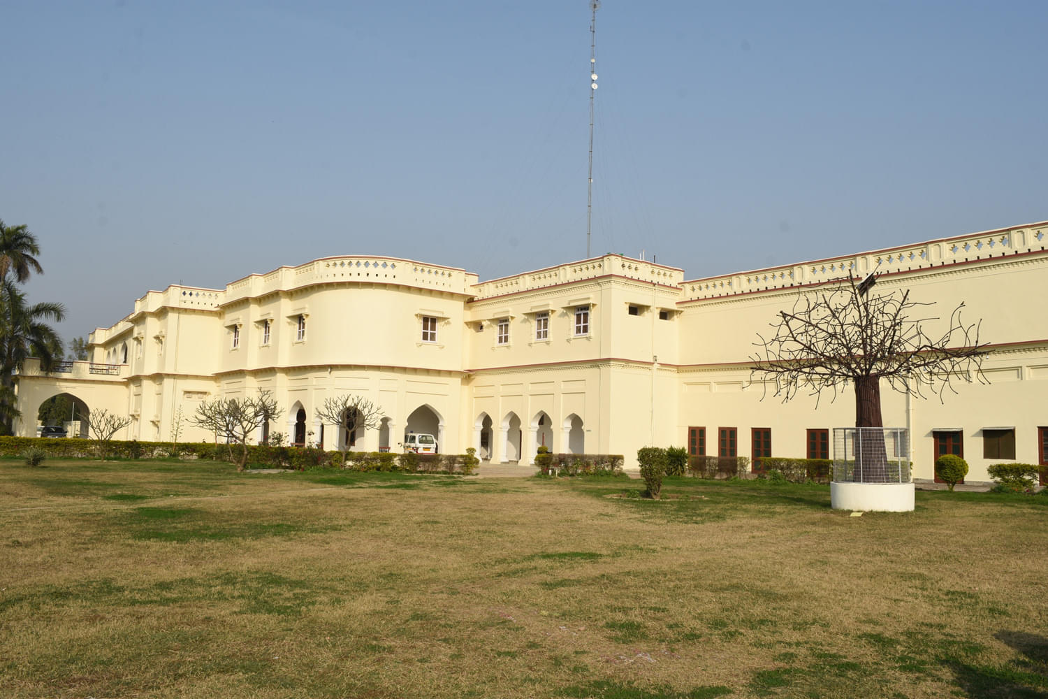 Jahangirabad Institute of Technology Barabanki Academic Building photo 2