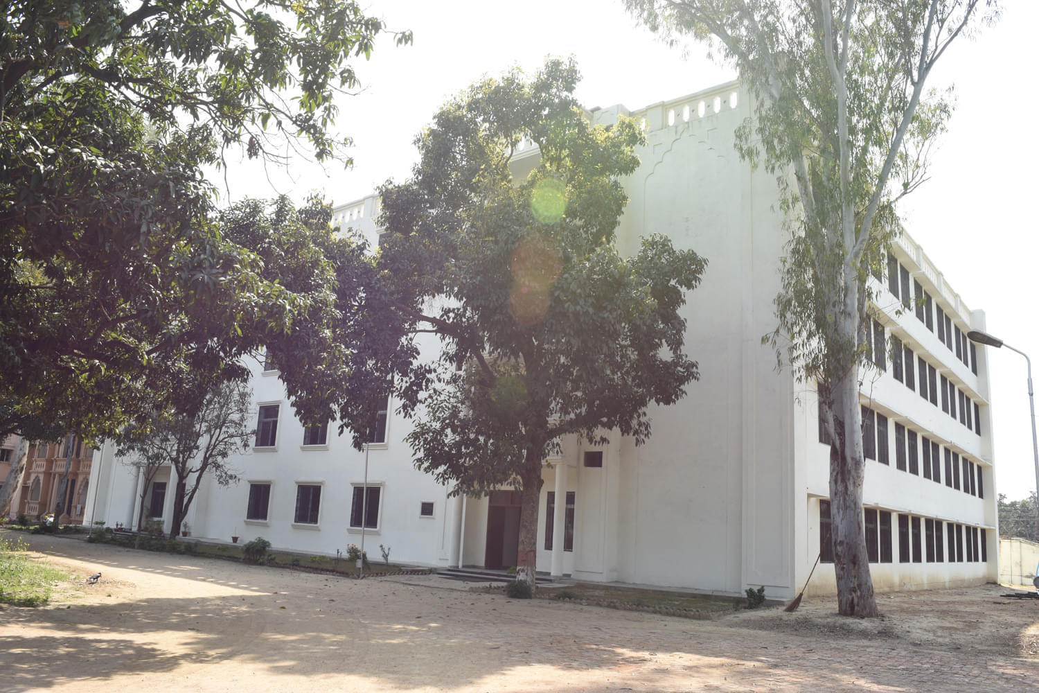 Jahangirabad Institute of Technology Barabanki Academic Building photo 13