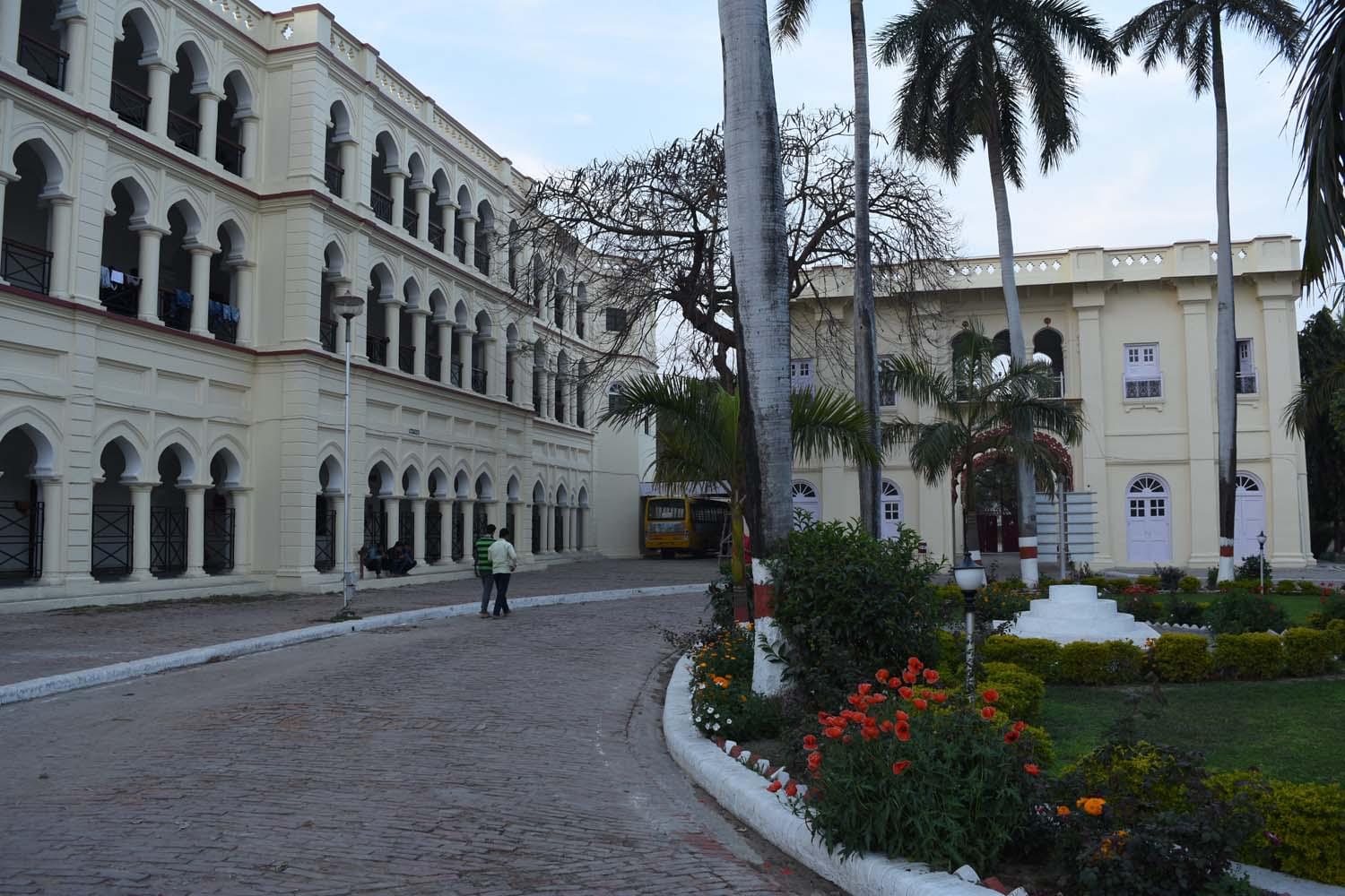 Jahangirabad Institute of Technology Barabanki Academic Building photo 20